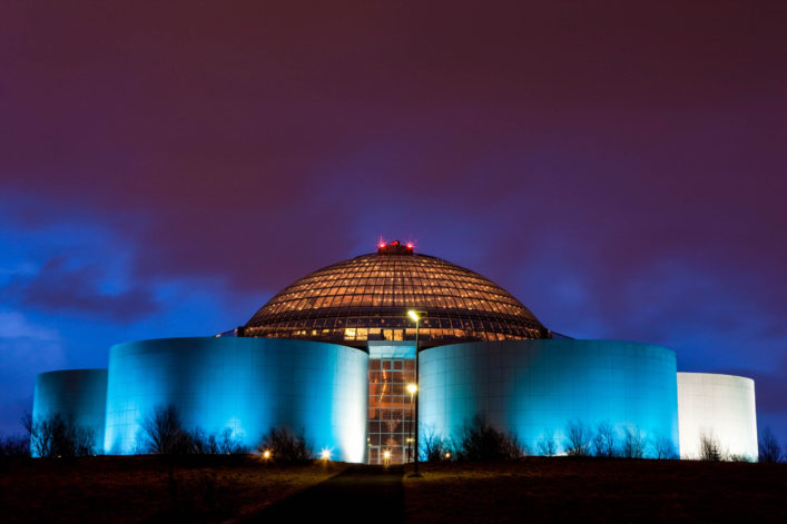 perlan-–-reykjavik-island-istock_000037069642_large-2