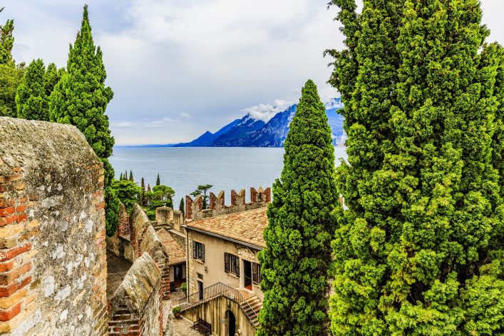 lake-garda-lago-di-garda-malcesine-italy-shutterstock_382918690-2