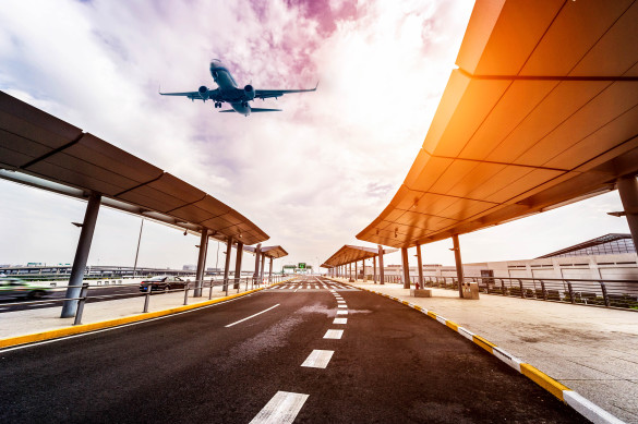 scene-of-airport-building-in-shanghai-china-istock_36323412_xlarge-2-1-585x389