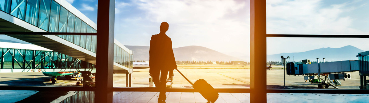 traveling-with-airplane-istock_000074188131_large-2-1200×335