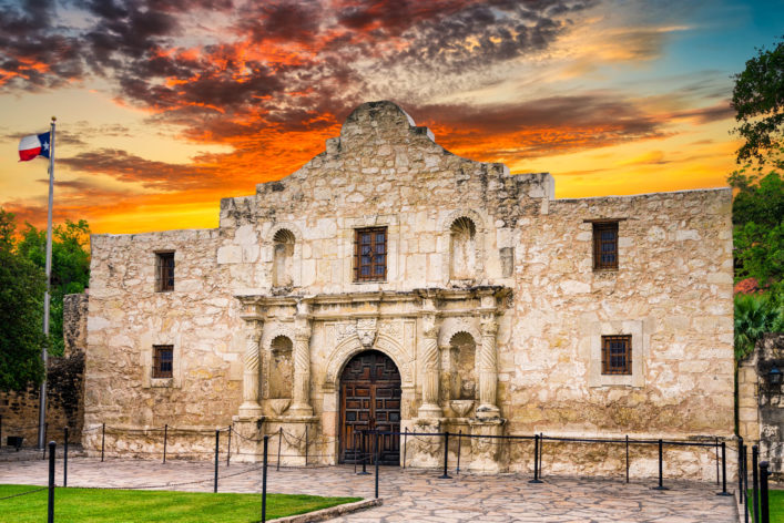 the-alamo-san-antonio-tx-istock_000050750420_large-2