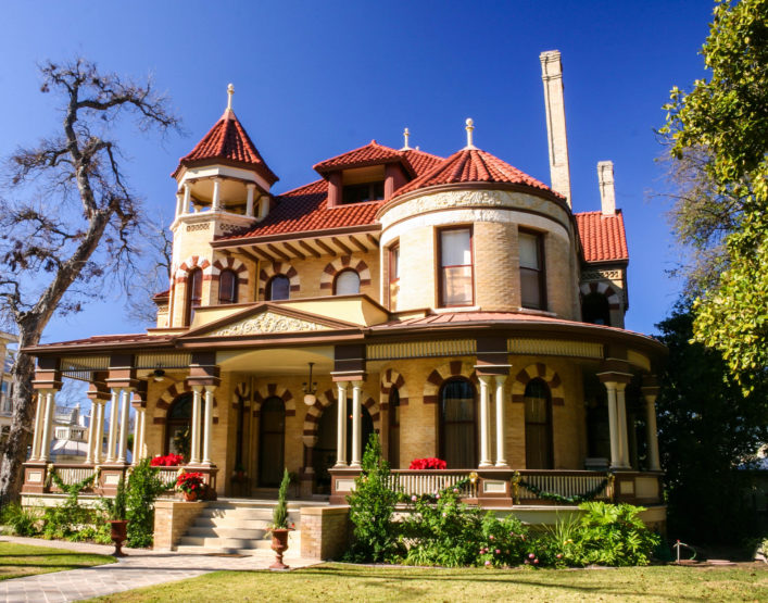 victorian-house-in-the-king-william-historic-district-in-san-antonio-texas-shutterstock_2440980-2