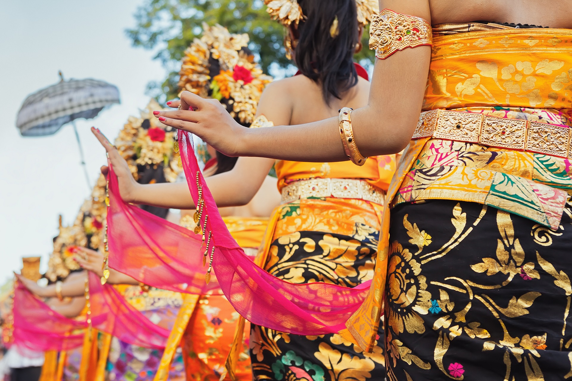 Balinesische Tänzerinnen in Indonesien
