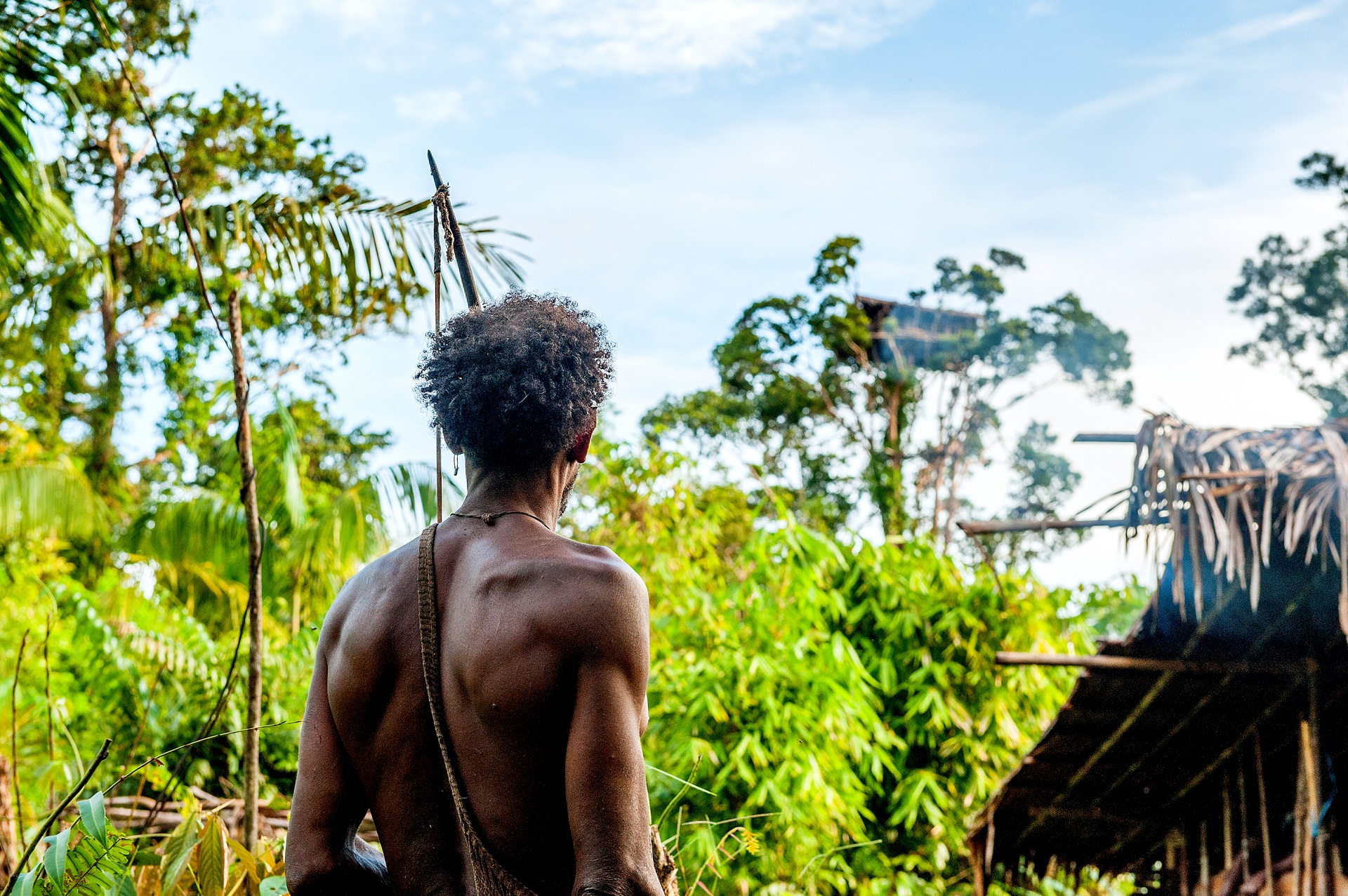 Ureinwohner auf der Insel Papua Neuguinea
