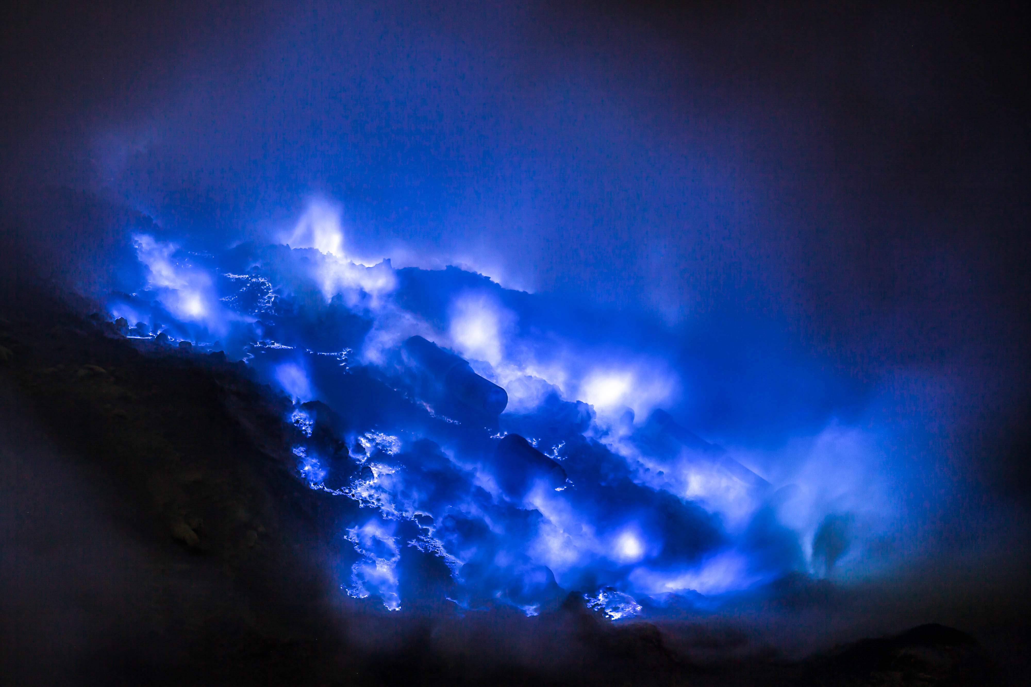 Naturphänomene Blaue Lava im Kawah Ijen Vulkan auf der Insel Java