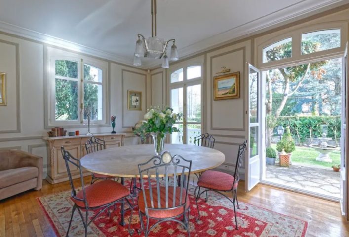 UG-Airbnb_Anwesen-Paris2