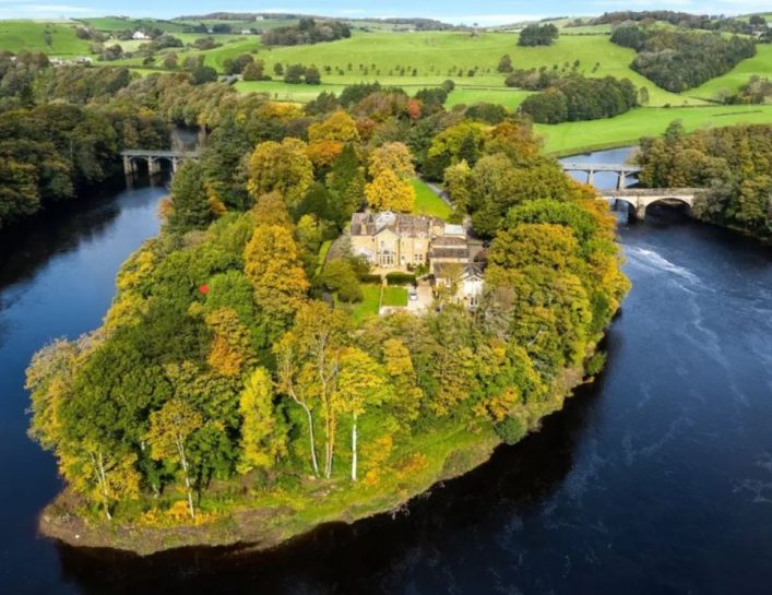 UG-Airbnb_Luxusvilla-England1