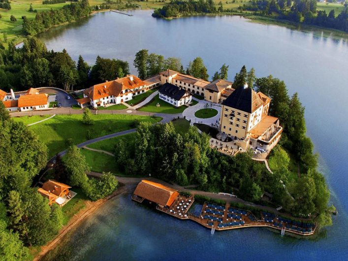 UG-Schloss-Fuschl-von-oben