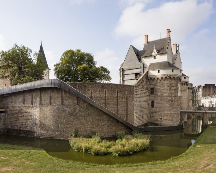 TACT architectes et Tangui Robert, Paysage glissé, Château des ducs de Bretagne, Nantes – Voyage à Nantes 2017 © Philippe Piron _ LVAN