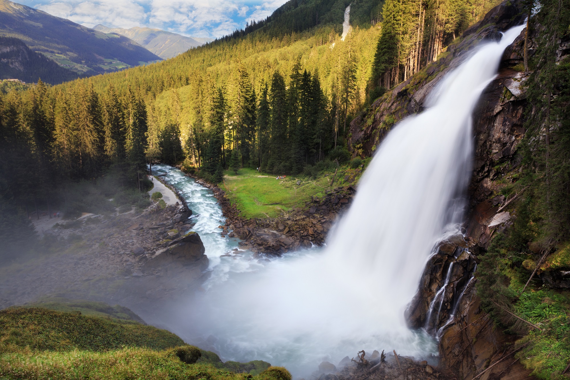 Krimml Wasserfälle sind die größten in Österreich.