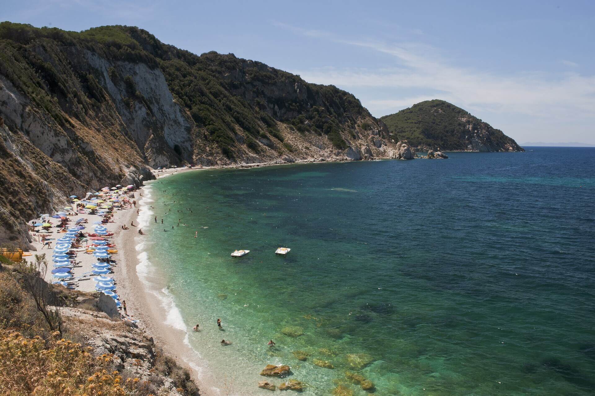 Der Strand von Sansone auf Elba ist gut für eine Erfrischung