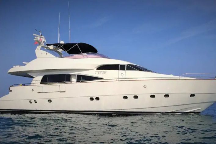 UG-Airbnb_Luxusyacht-Barcelona1