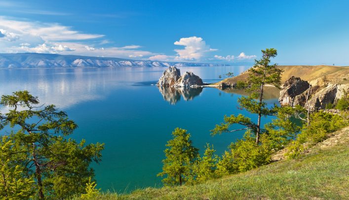 Der Baikalsee im Sommer