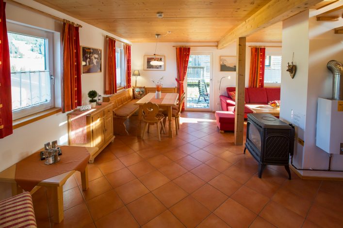 KUBIZAPHOTO_ALPs_ALPENDORF_DACHSTEIN_WEST_Haus_04_WEB_2017-3624