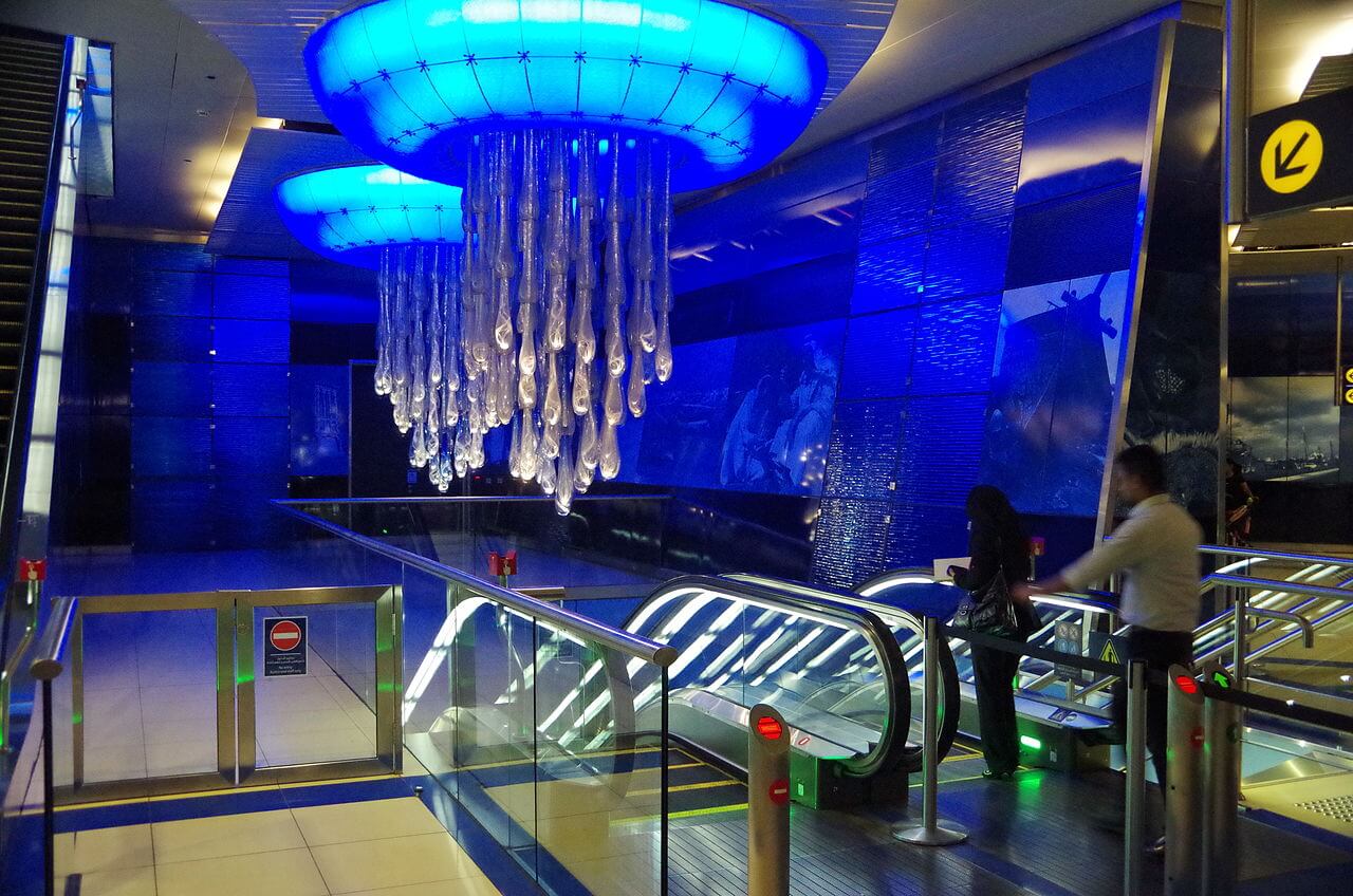 Die Metro in Dubai ist einen Besuch wert