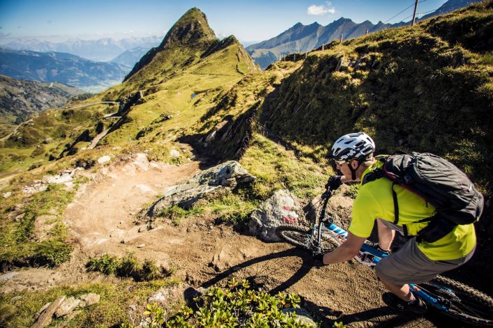 2015-biken-am-kitzsteinhorn-sebastian-d_rk-trail-Zell-am-See-Kaprun-TourismusSebastian-Doerk