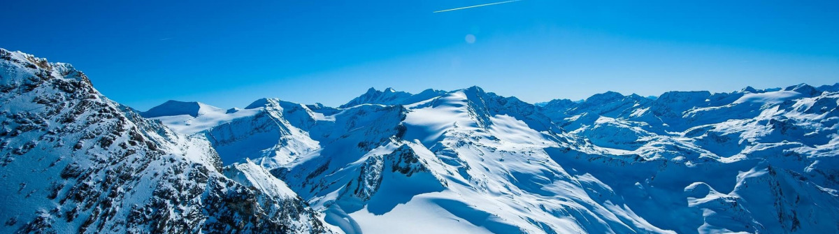 winter-kitzsteinhorn-aussichtsplattform-flugaufnahme-Zell-am-See-Kaprun-Tourismus-Mairitsch