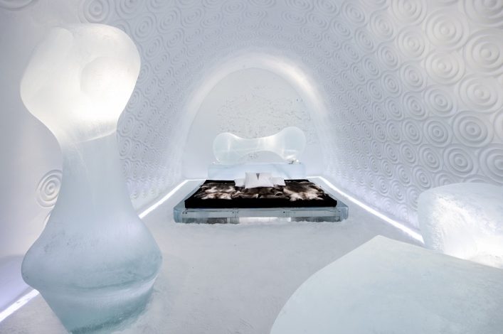 Bone_room-Design_Rob_Harding-Photo_Asaf_Kliger-Icehotel