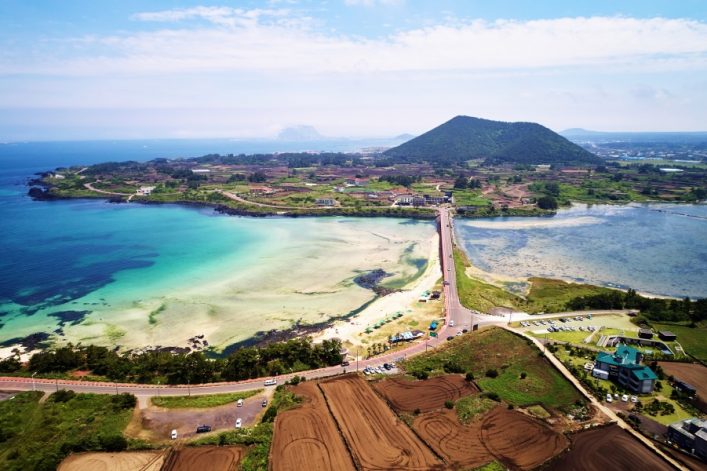 Jeju-Insel_shutterstock_673524259_900x600