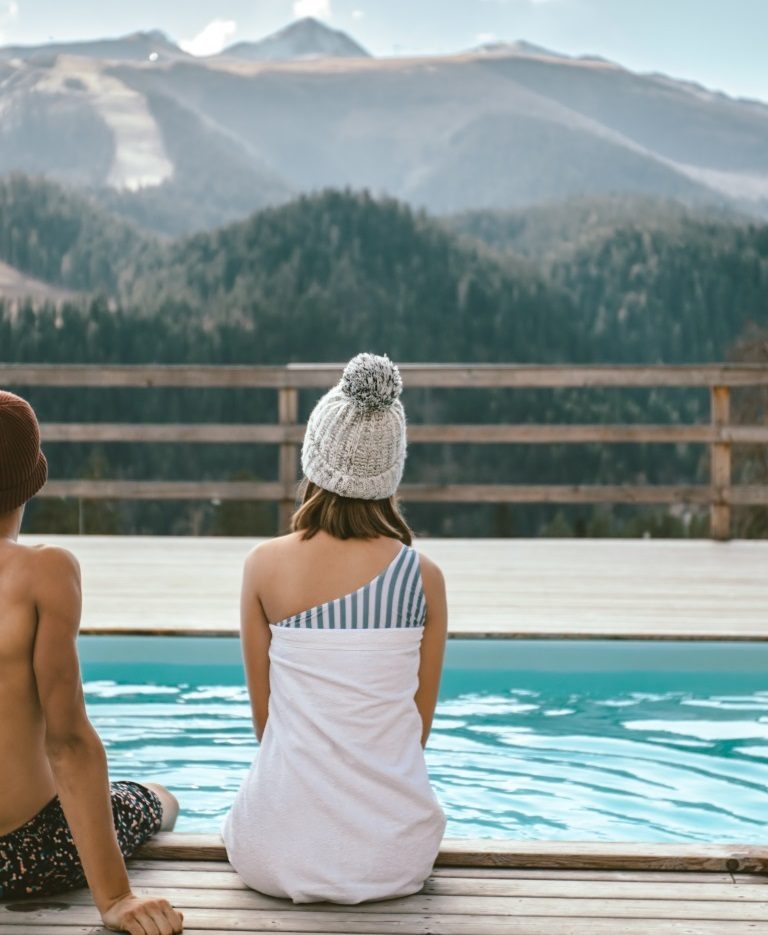 wellnesshotel-berge_shutterstock_1548511337
