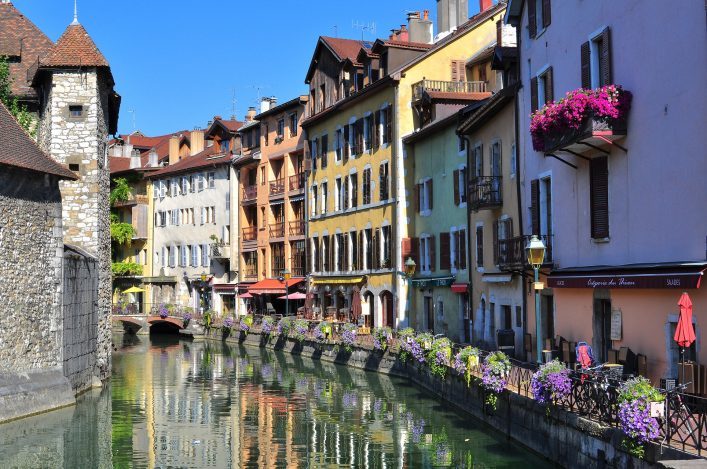 Annecy-France-EDITORIAL-ONLY-Arsenie-Krasnevsk-shutterstock_443174080