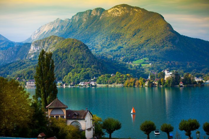 Lake-Annecy-shutterstock_228809320
