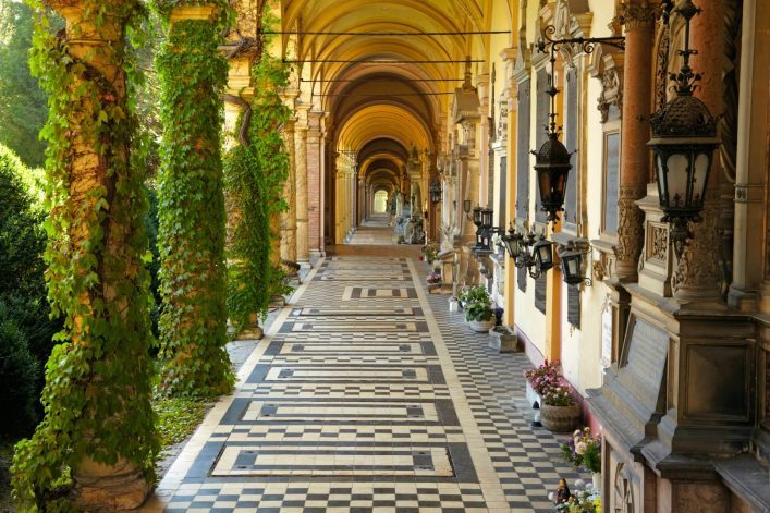 Mirogoj-cemetery-Zagreb-shutterstock_125157089