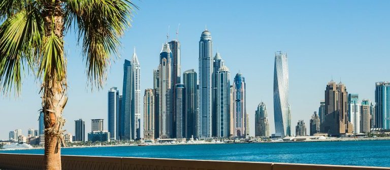 Dubai-Marina.-UAE-iStock-466120438-2