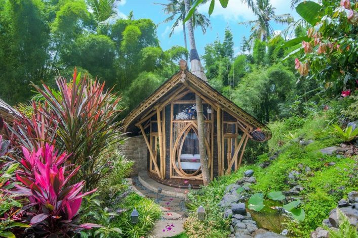 Airbnb_Green-Village-Bali_4128685-Moon-Villa