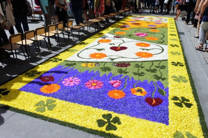 Blumenkunst in Spello