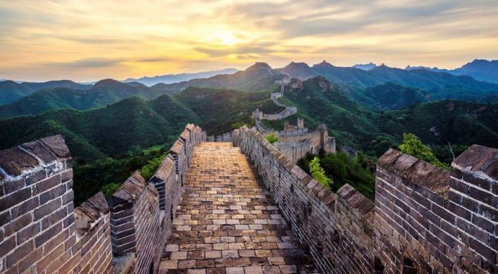 Chinesische-Mauer-in-China-iStock-547042006