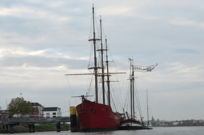 UG-Airbnb_hausboot1-1