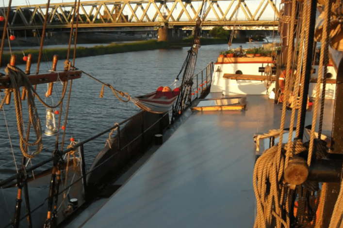 UG-Airbnb_hausboot4-1