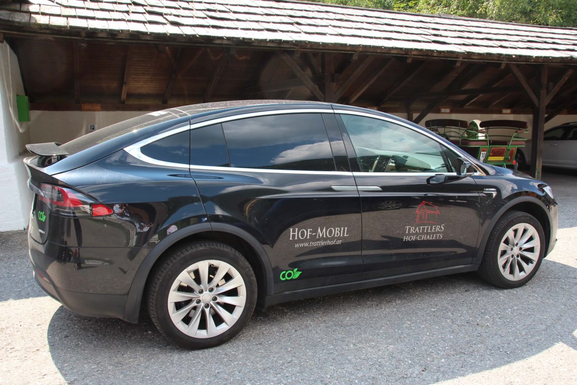 Hofmobil-Tesla-X100D