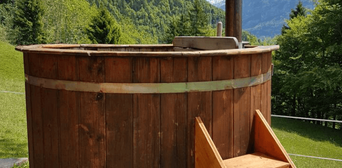 UG-Airbnb_whirlpoolberneroberland-1