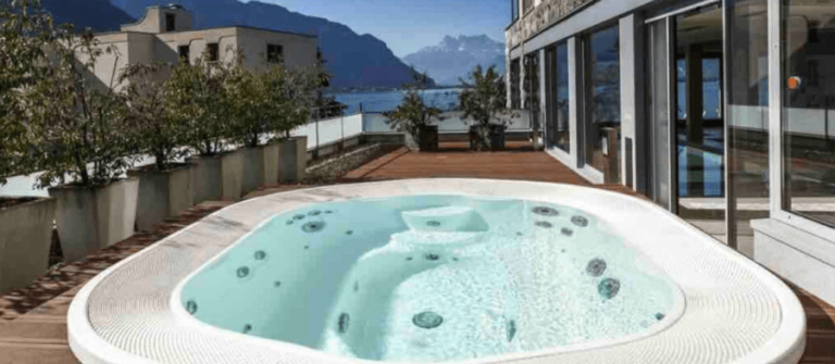 UG-Airbnb_whirlpoolmontreux-1