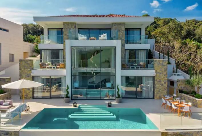UG-Airbnb_Villa-Korcula