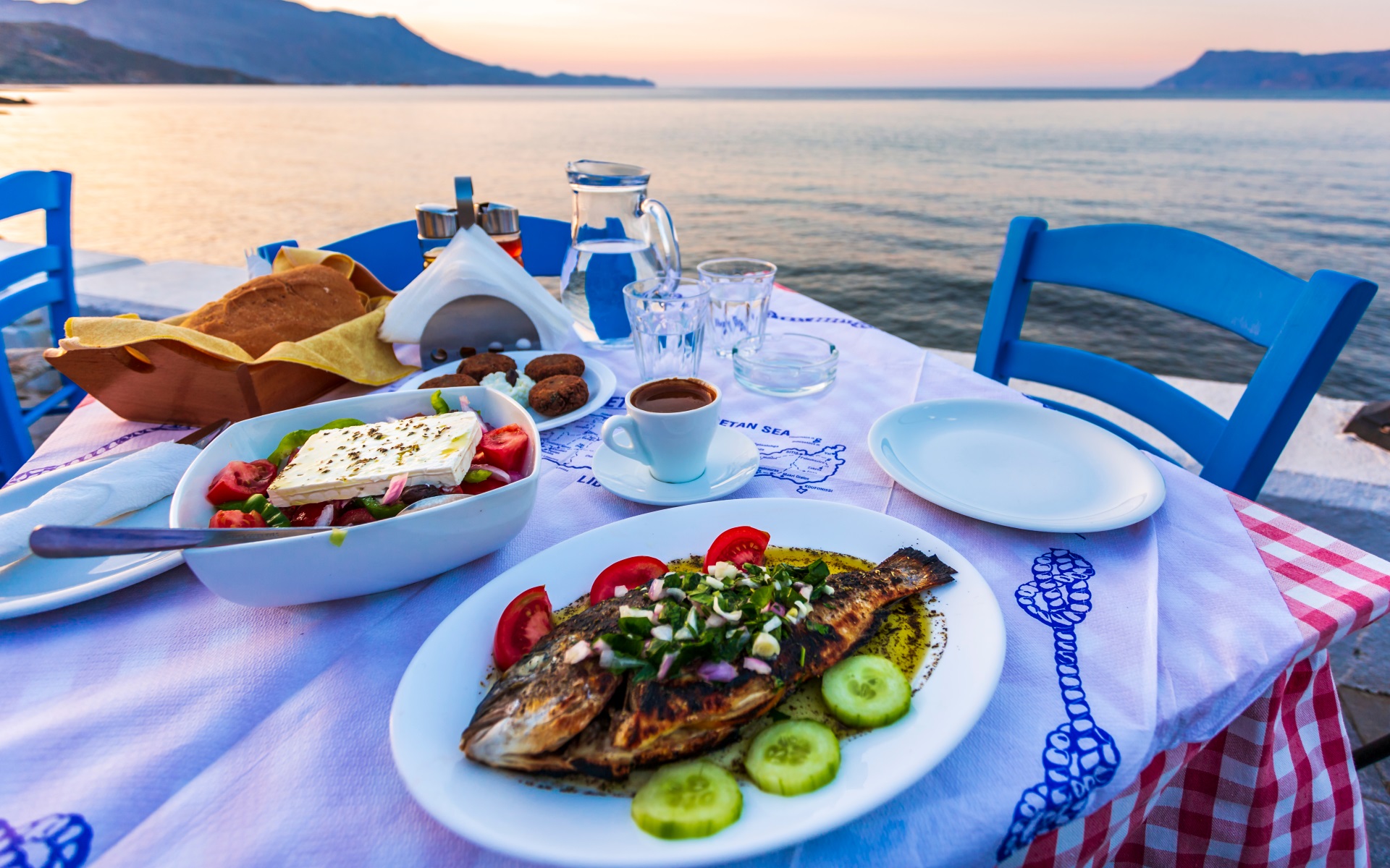 best food travel in greece