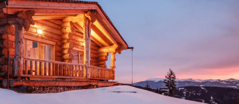 UG-Airbnb_Copper-Chalet-1