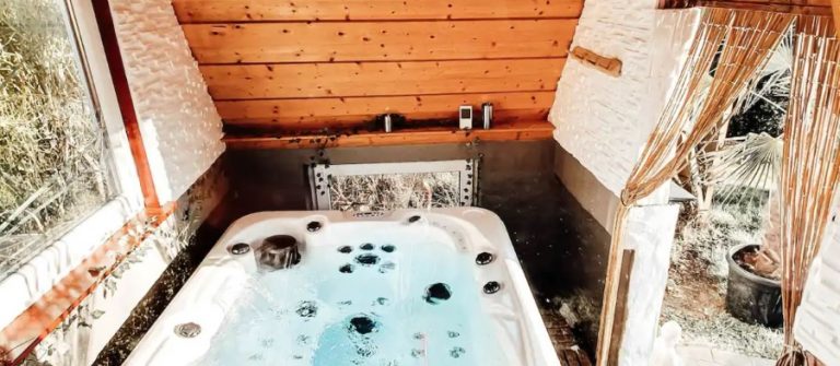 UG-Airbnb_Wohnung-Whirlpool-Private-Spa