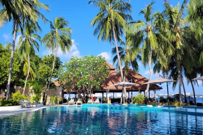 UG-Flo_Pool-20221009_153356_900x600