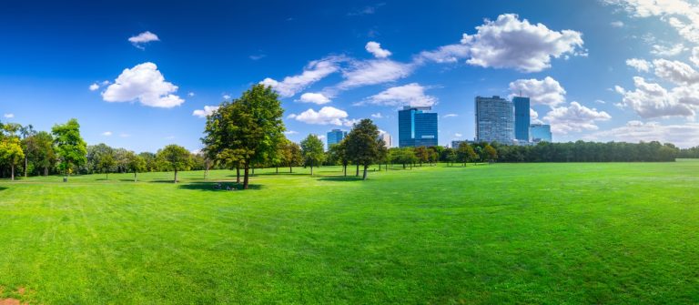 Papstwiese-Donaupark-Wien_shutterstock_1509049919