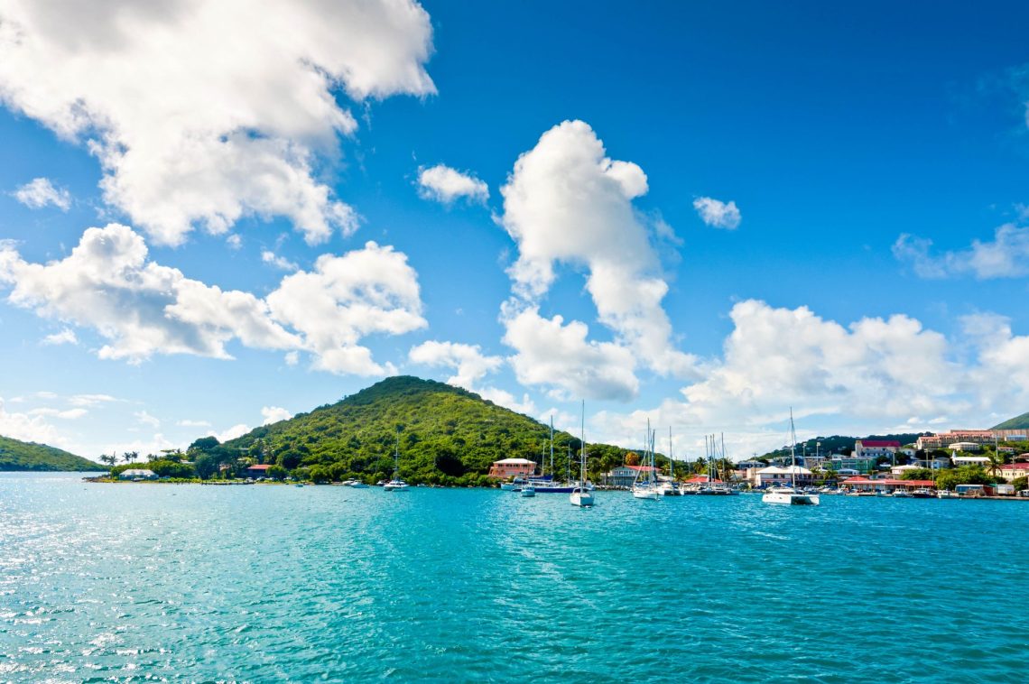 st.-thomas-virgin-islands-istock_000066161385_900x600