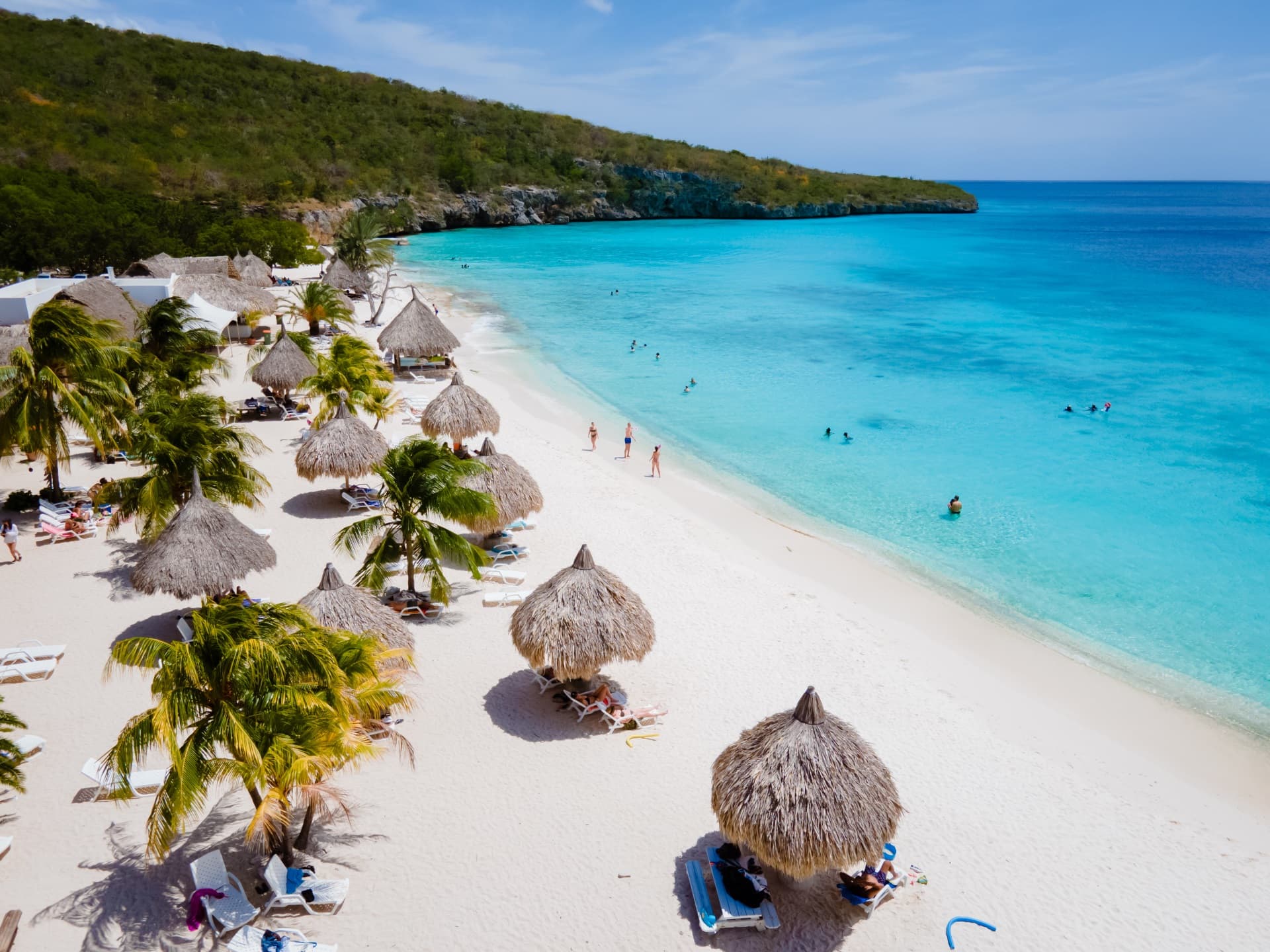 Curacao Urlaub Top Angebote F R Die Niederl Ndische Karibikinsel   Curacao White Beach Shutterstock 1969719058 